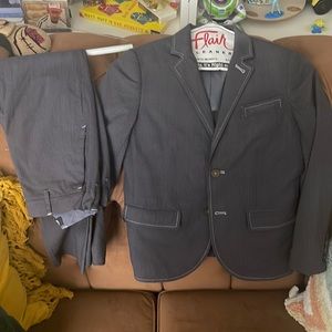 Great condition size 8 kids crew cuts suit